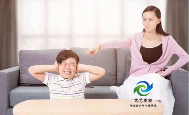 探讨传统观念对青少年心理健康的影响j9国际站陕西优艺墨堂心理咨询公司(图1)